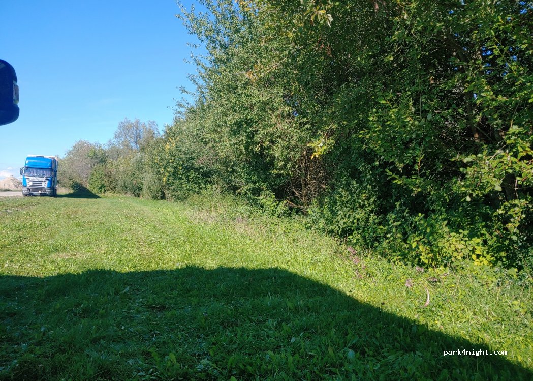 (86836) Graben - Unnamed Road — foto