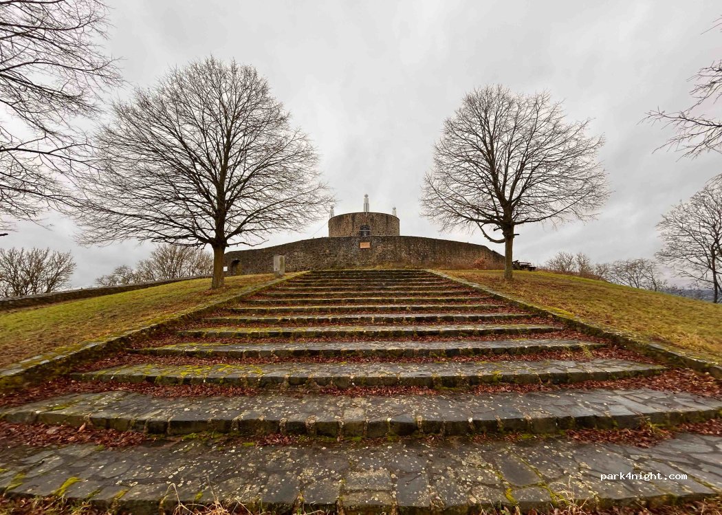 Wanderparkplatz Burg Heiligenberg — foto 4