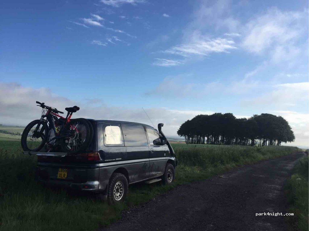 (SN4 0QT)  - Unnamed Road — foto 2