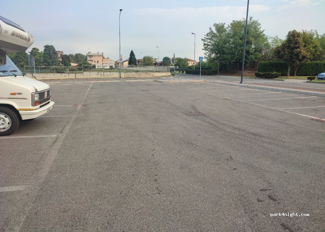 (20811) Cesano Maderno - 28 Via Quarto — foto