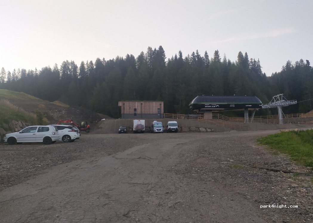 (39040) Kastelruth - 3 Compatsch — foto