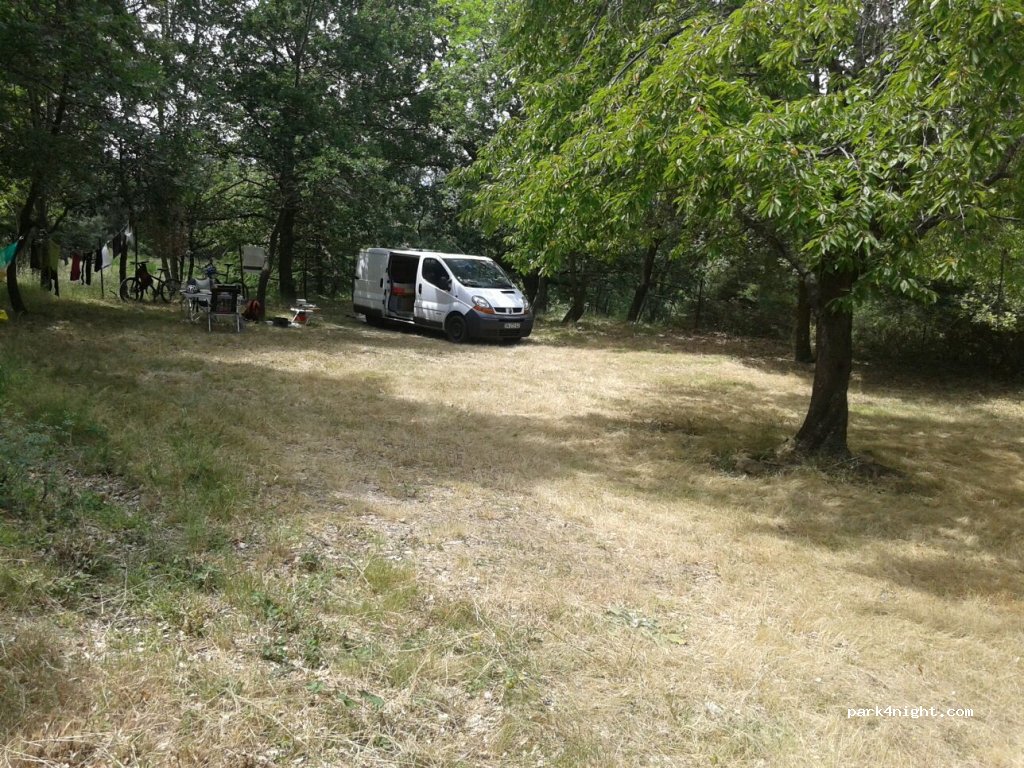 Camping Les Sauterelles — foto