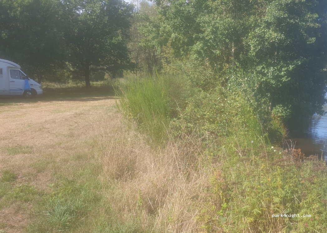 (54120) Bertrichamps - Unnamed road — foto 2