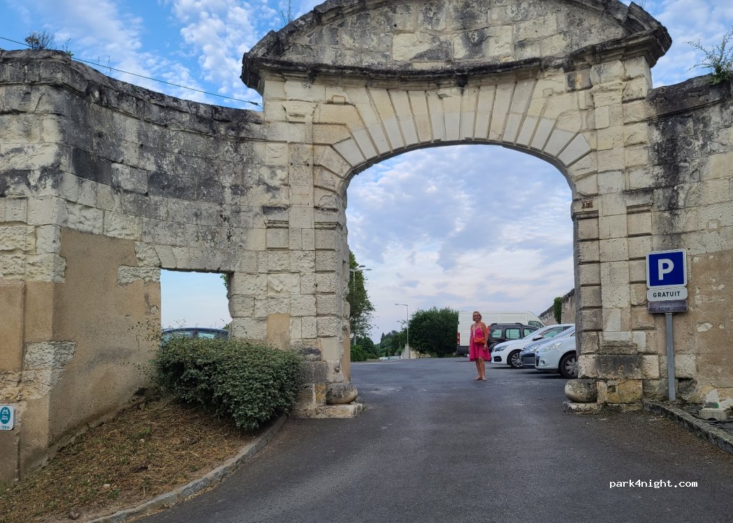 (41110) Saint-Aignan - 11 Rue Maurice Berteaux — foto