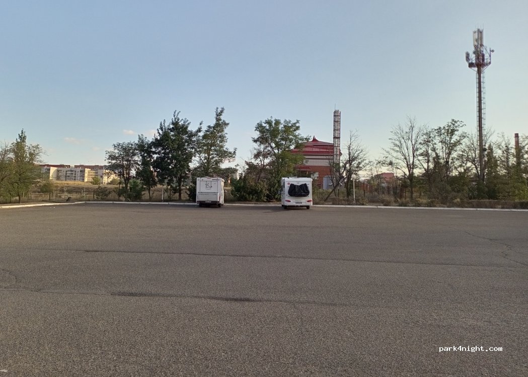 (358003) Elista - 22 улица Сити Чесс — foto 2