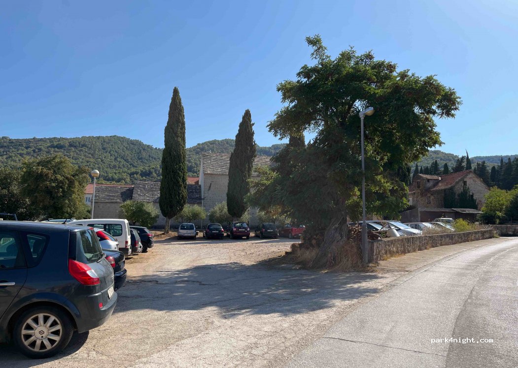 (21460) Stari Grad - 11P Vukovarska cesta — foto