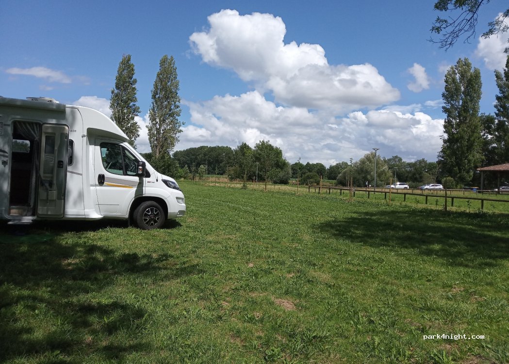 (17800) Rouffiac - D233 — foto 3