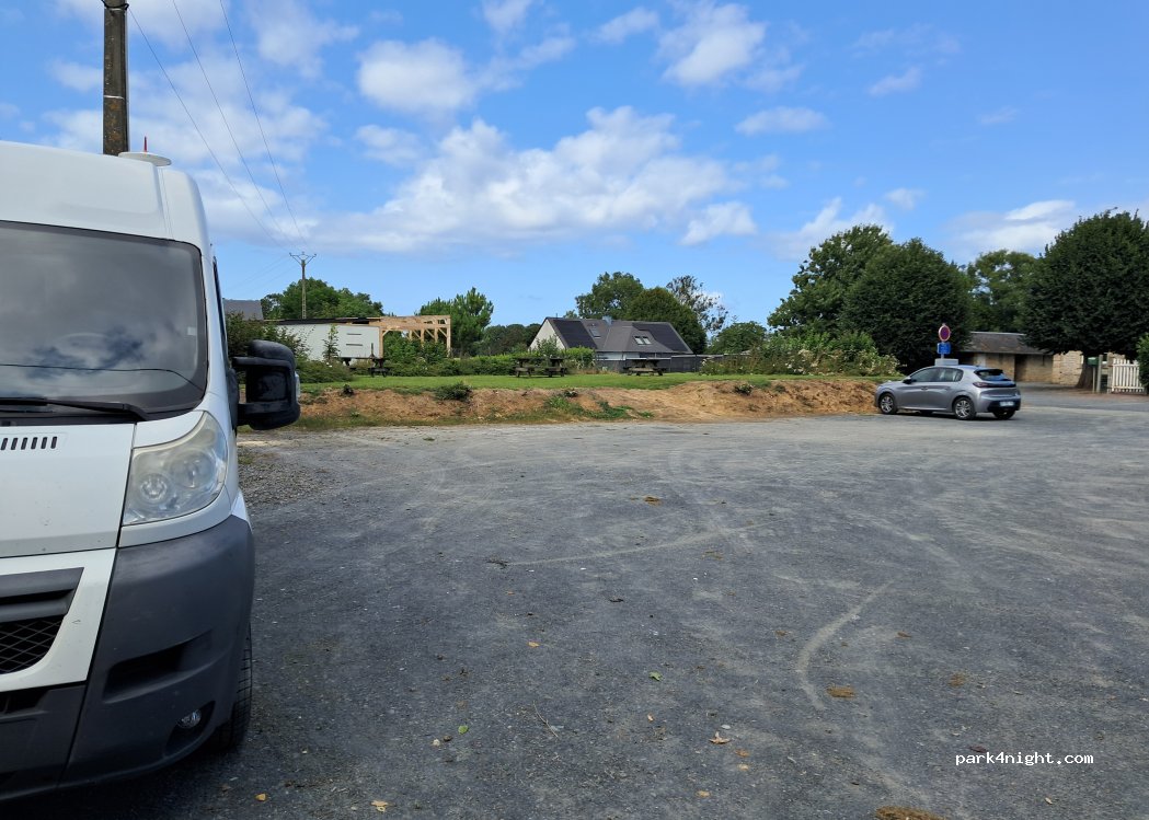 (14710) Englesqueville-la-Percée - La Vallée — foto 5
