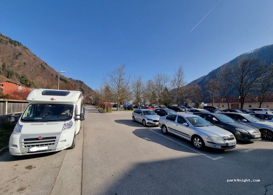 (4270) Jesenice - 8 Cesta Toneta Tomšiča — foto 3