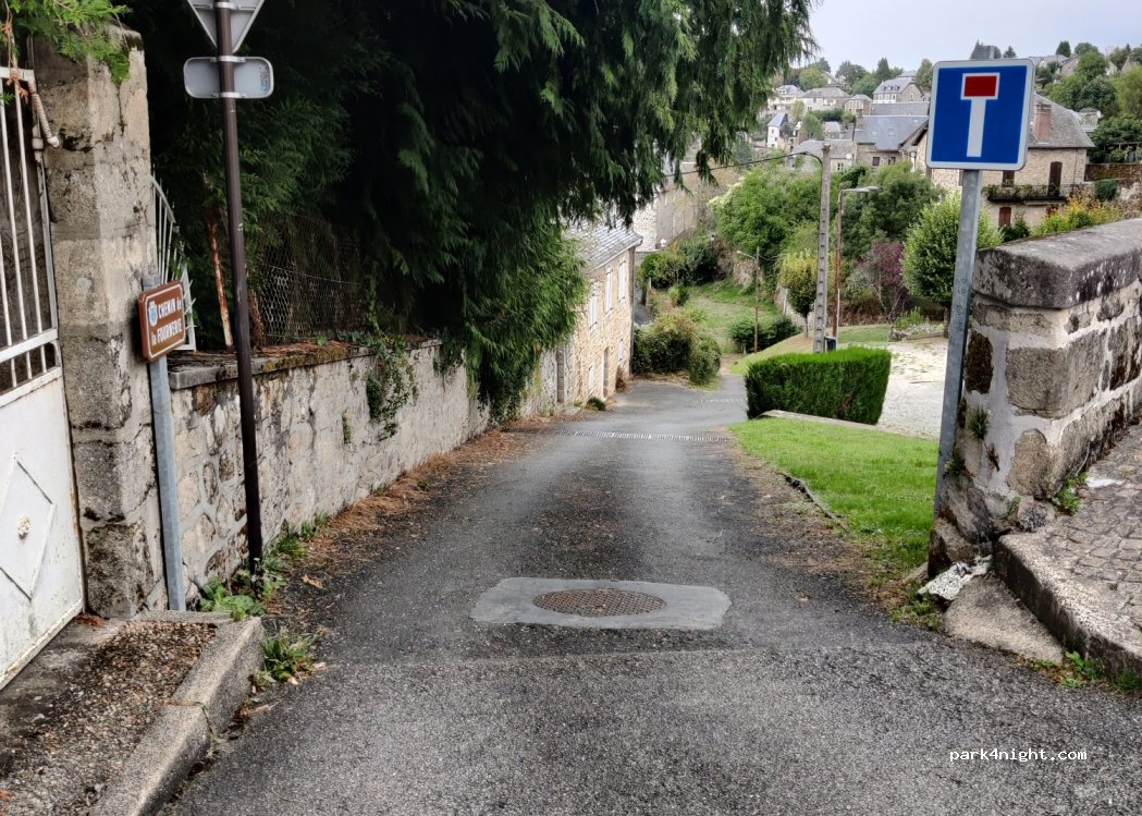 (19260) Treignac - 13 Square Henri Queillé — foto 2