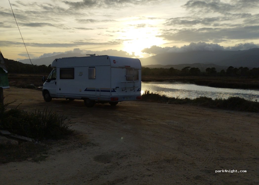 (20137) Lecci - 110 D468A — foto