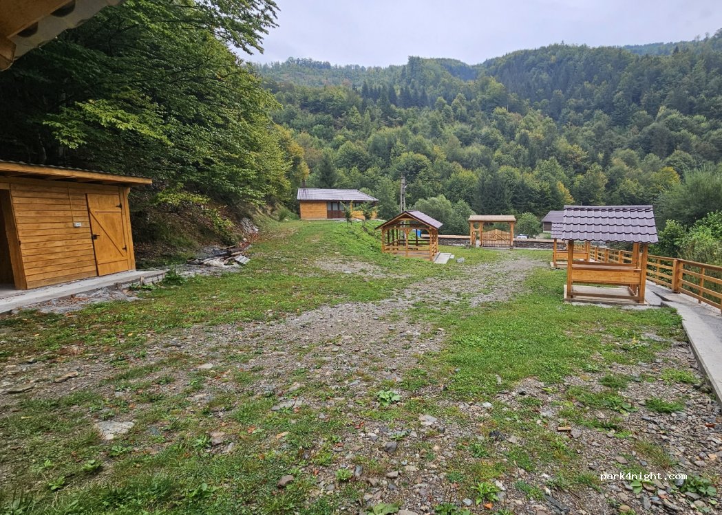 (437240) Repedea - Unnamed Road — foto 3