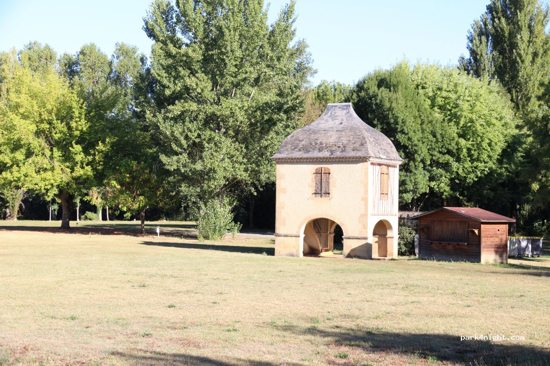 Camping Paradis Île du Pont — foto