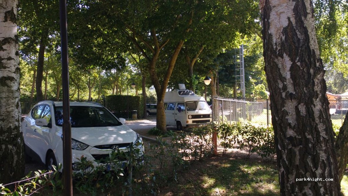 (01032) Caprarola - Unnamed Road — foto