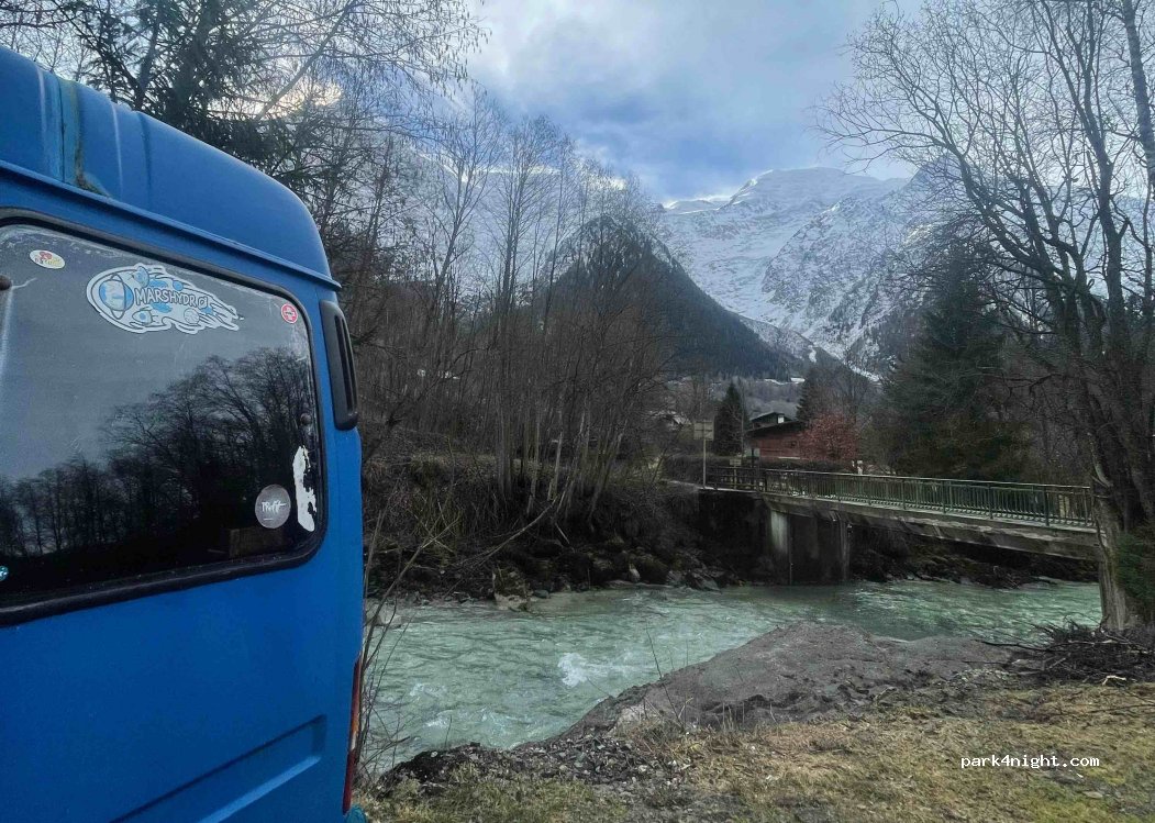(74400) Chamonix-Mont-Blanc - 101 Chemin de la Vigne — foto