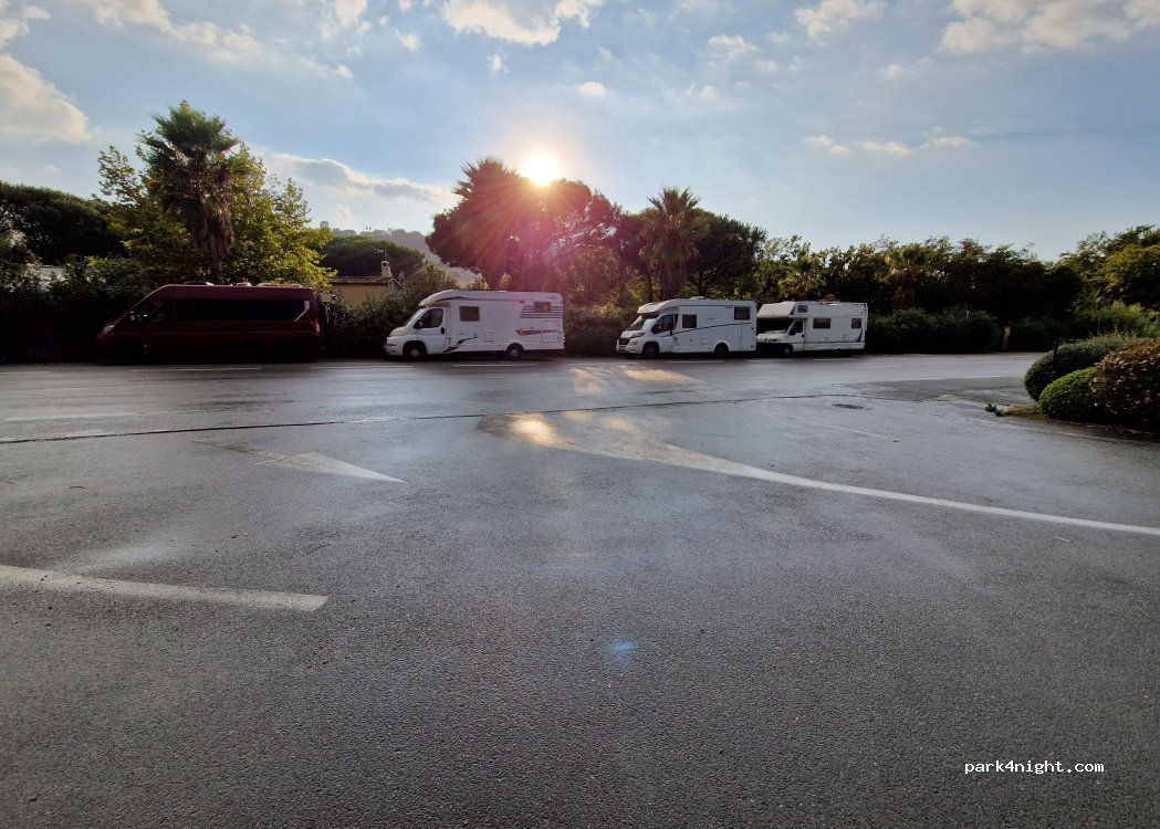 (83990) Saint-Tropez - 106 Les Marres — foto