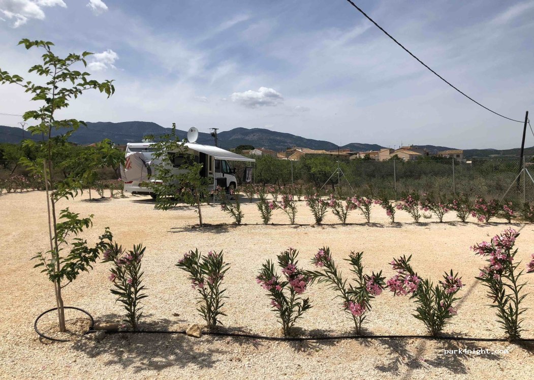 Area de servicio de autocaravanas y caravanas Casas Nuevas — foto 4