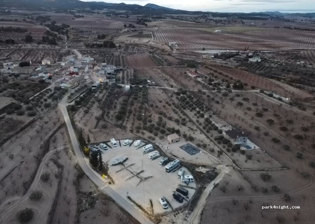 Area de servicio de autocaravanas y caravanas Casas Nuevas — foto 5