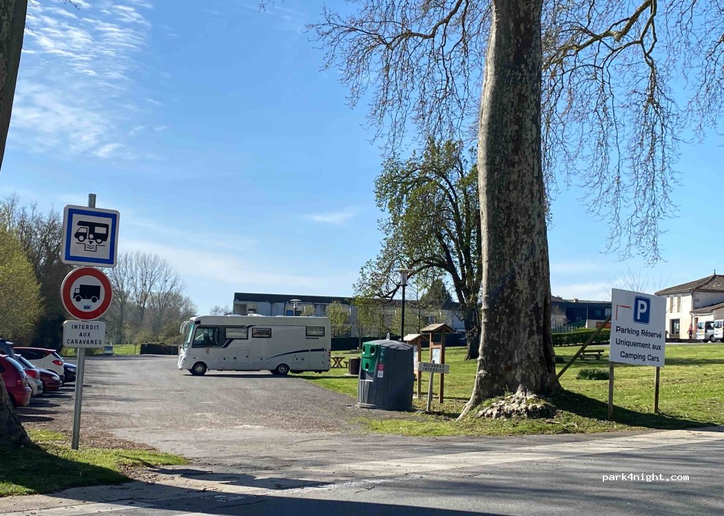 (16440) Roullet-Saint-Estèphe - Les Glamots — foto 4
