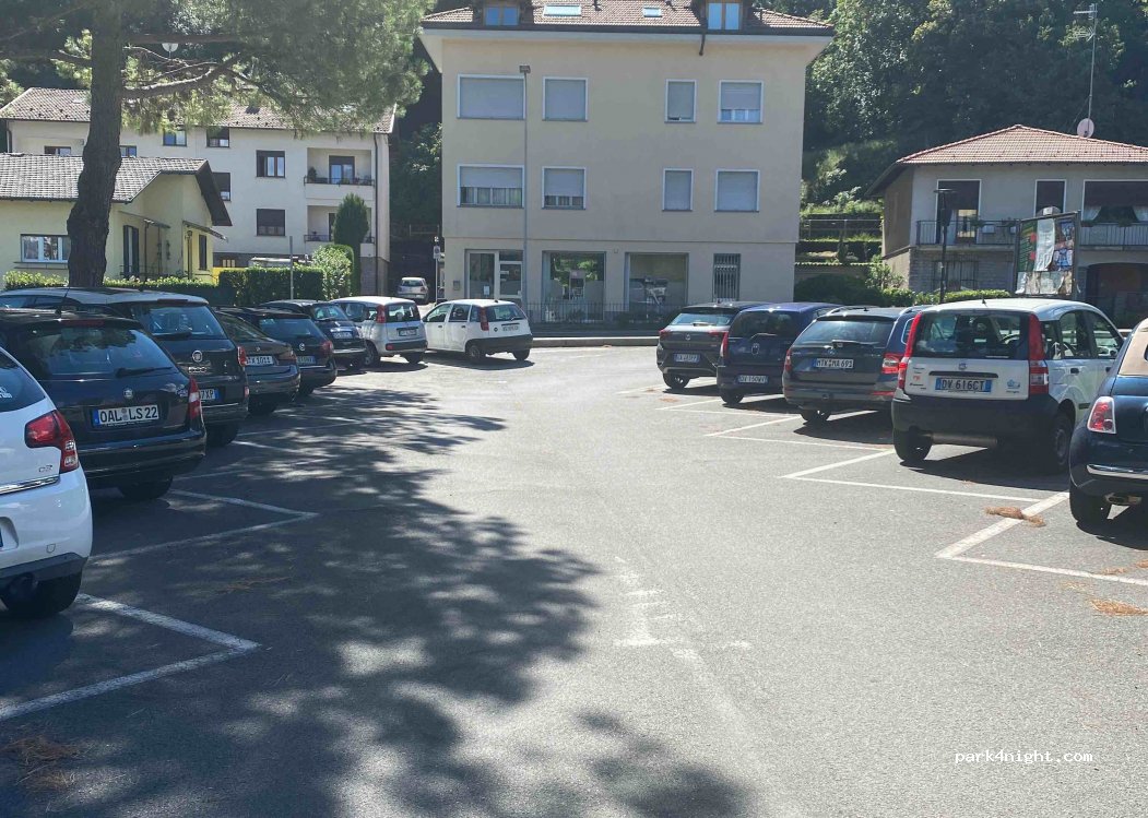 (28822) Cannobio - 19 Via Valle Cannobina — foto