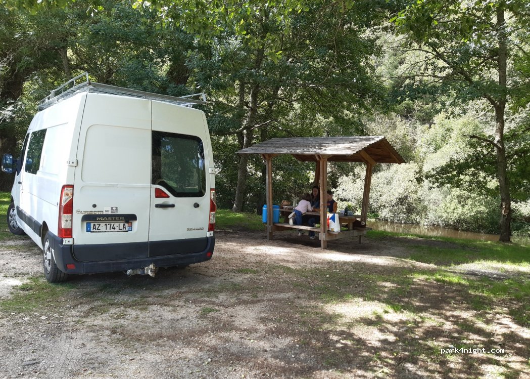 (15320) Chaliers - Unnamed Road — foto