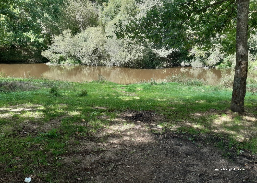 (15320) Chaliers - Unnamed Road — foto 2