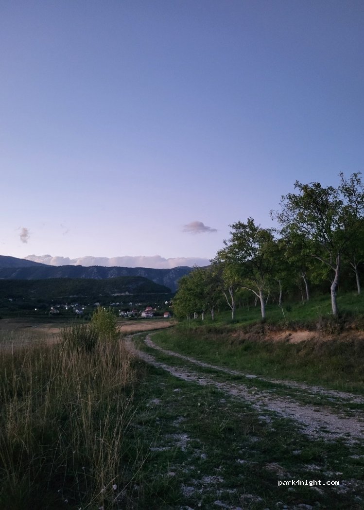 (20340) Ploča - — foto
