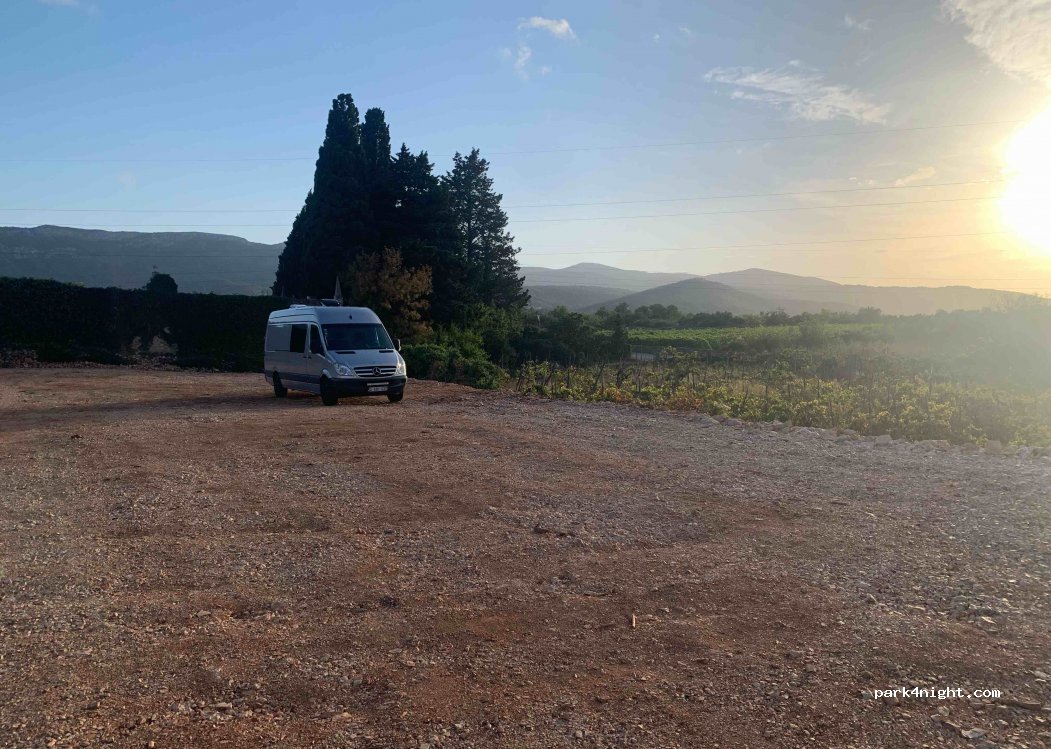 (21463) Vrboska - Unnamed Road — foto