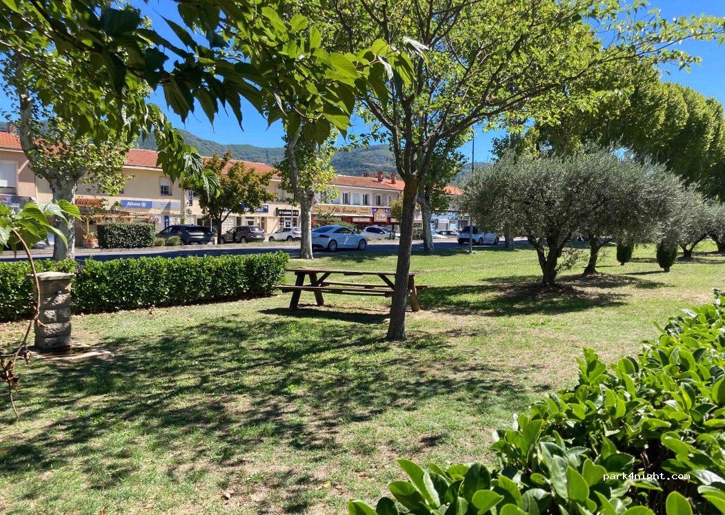 (04160) Château-Arnoux-Saint-Auban - 39 Boulevard de la Liberté — foto