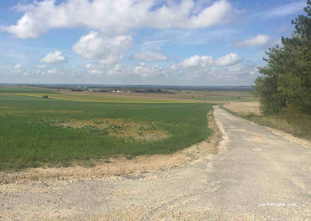 (77480) Villenauxe-la-Petite - — foto