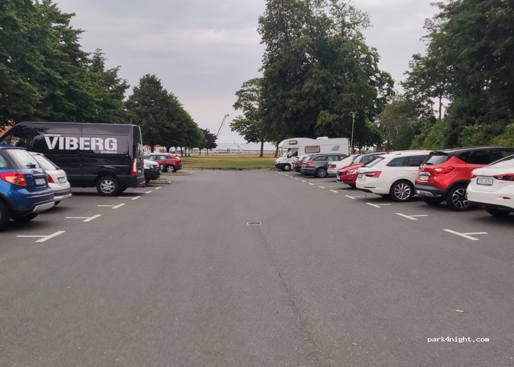 (272 31) Simrishamn - 18 Stenbocksgatan — foto