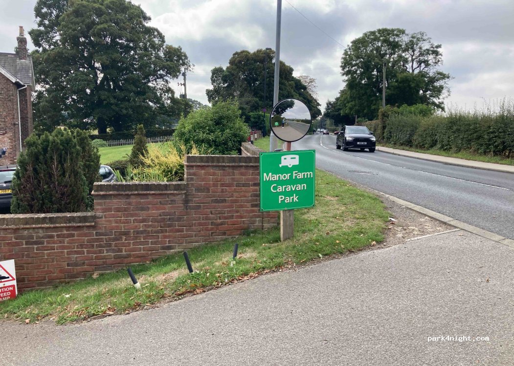 Manor Farm Caravan Park — foto