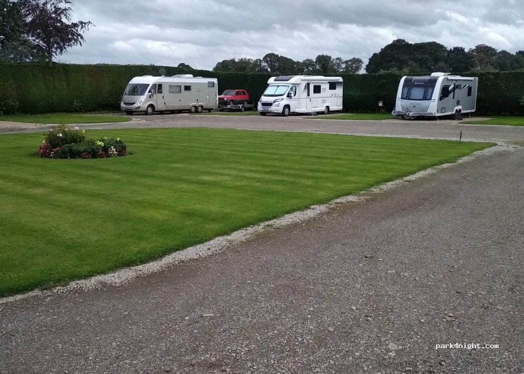 Manor Farm Caravan Park — foto 3