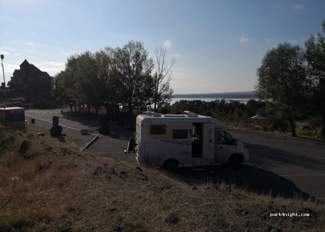 (C4M5+36M) Hayravank - Unnamed road — foto 2