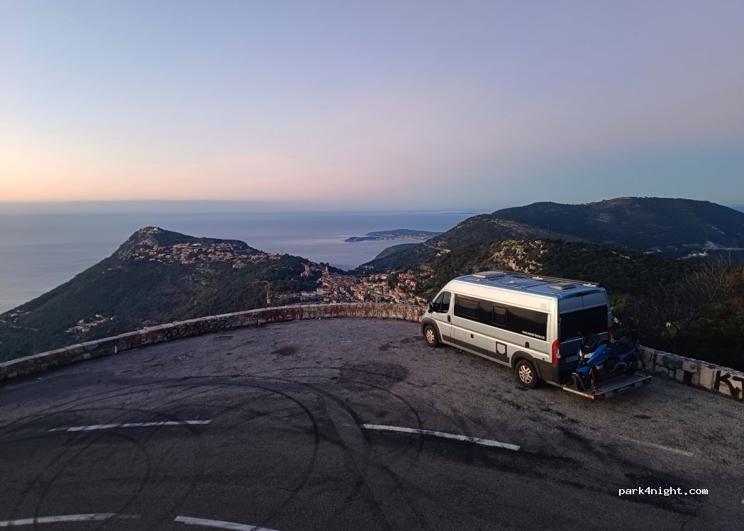 (06440) Peille - Unnamed road — foto 4