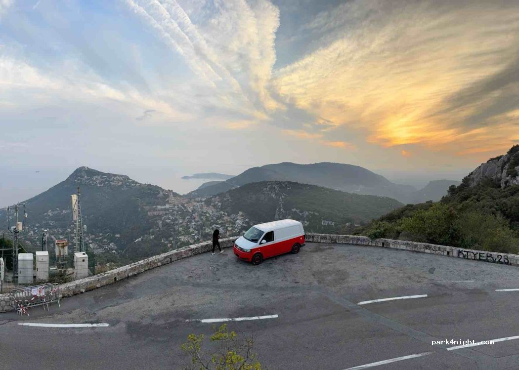 (06440) Peille - Unnamed road — foto 5