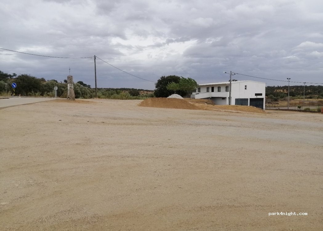 (6060) Zebreira - Unnamed Road — foto