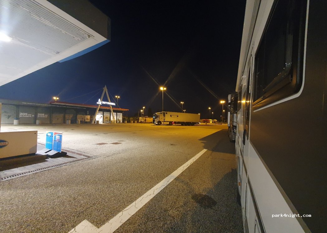 (15040) Occimiano - km 83 A26 - Autostrada dei Trafori — foto