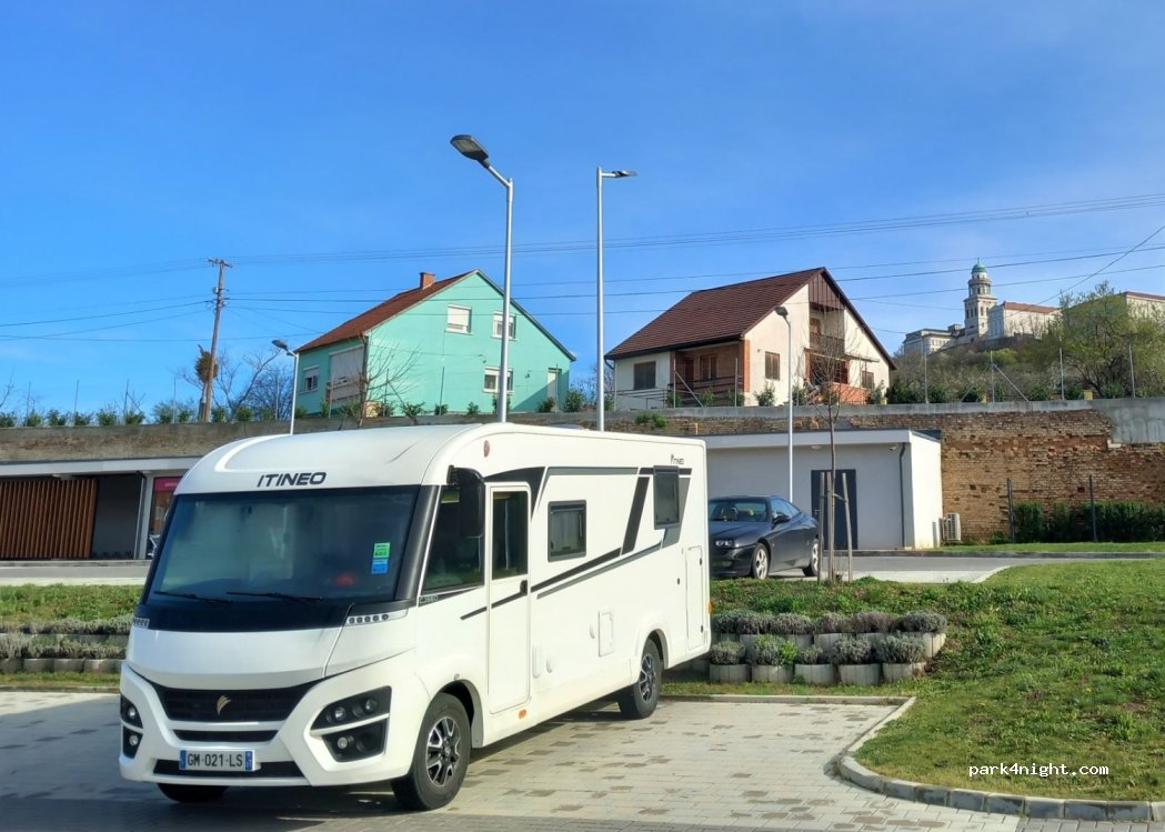 (9090) Pannonhalma - 3 Mátyás király utca — foto 3