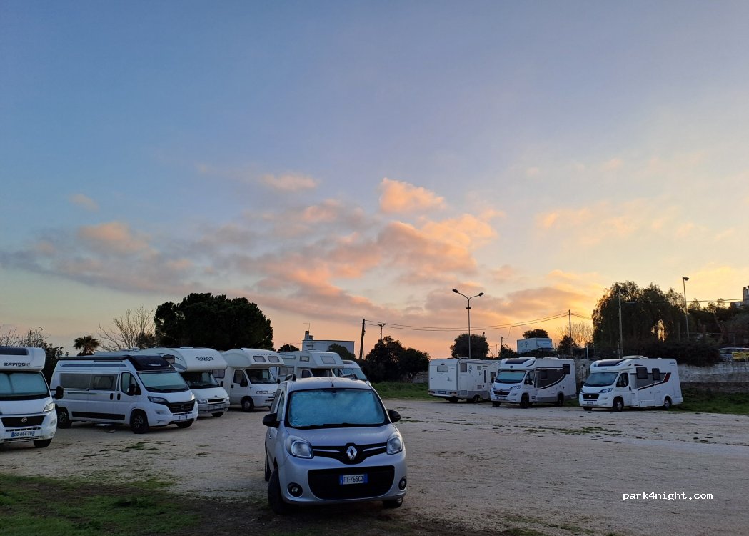 (72017) Ostuni - contrada S. Stefano — foto 5