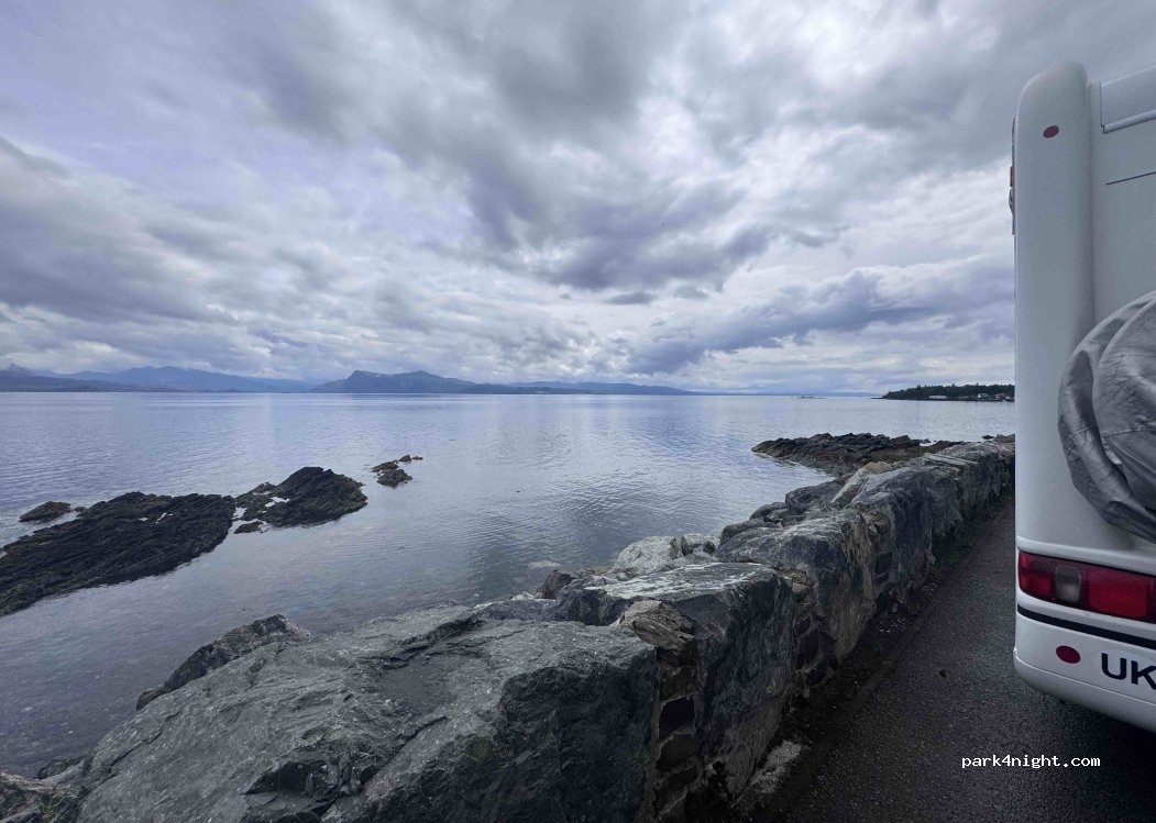 (IV45 8RQ) Isle of Skye - A851 — foto 5