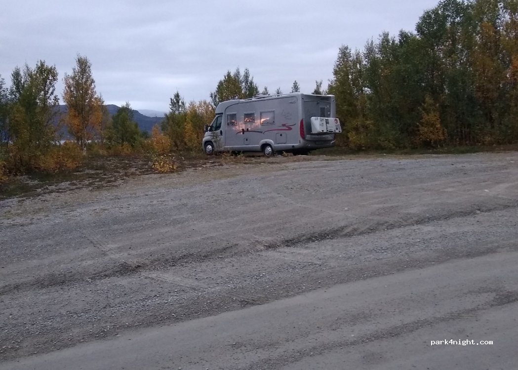 (9162) Sørstraumen - 3817 Kvænangsbotnveien — foto