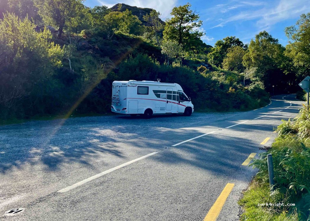 (P81 DX70) Gortnacarriga - Ring of Kerry — foto
