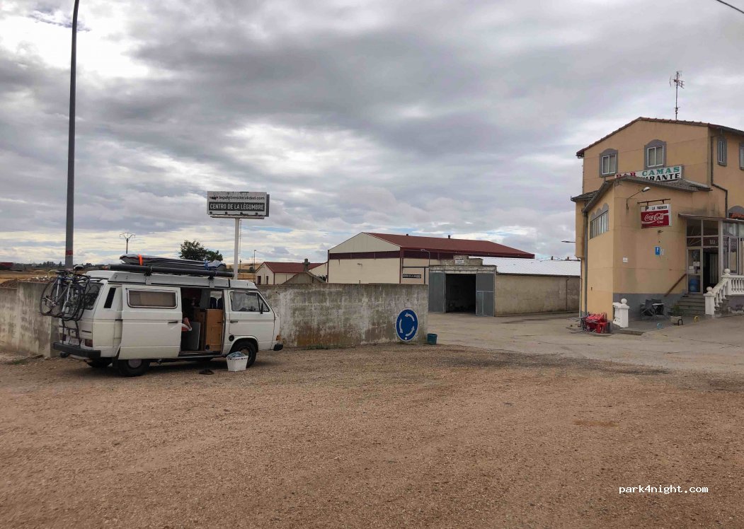 (37428) Pajares de la Laguna - 35 Calle la Armuña — foto