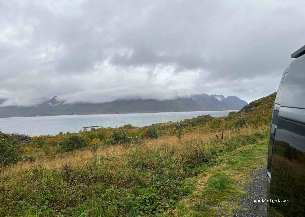 (8370) Leknes - Valbergsveien — foto