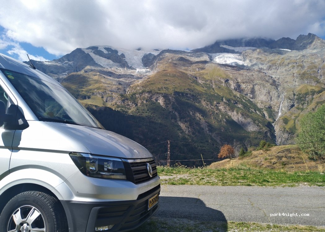 (73640) Sainte-Foy-Tarentaise - Unnamed road — foto