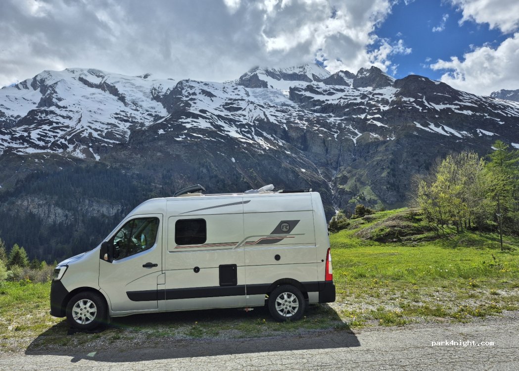 (73640) Sainte-Foy-Tarentaise - Unnamed road — foto 4