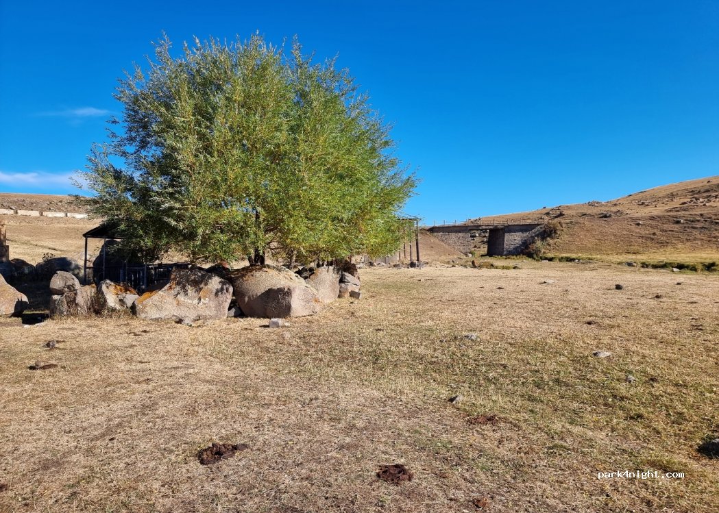 (3RM3+98G) Tavshut - Unnamed Road — foto 2