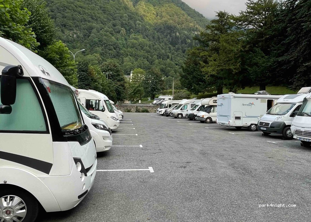 (65110) Cauterets - Avenue Charles Thierry — foto 2