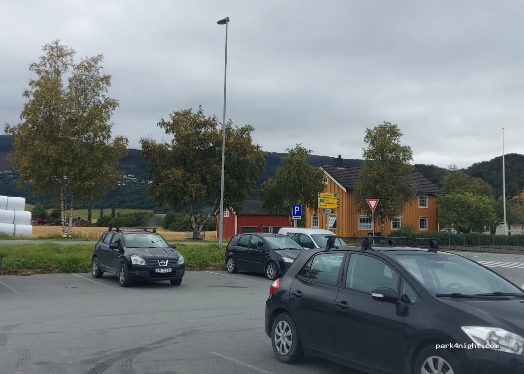 (7224) Melhus - 400 E6 — foto 2